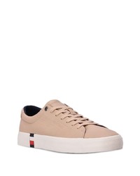 beige Leder niedrige Sneakers von Tommy Hilfiger