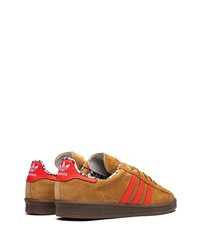 beige Leder niedrige Sneakers von adidas