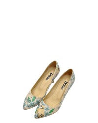 beige Leder Pumps mit Blumenmuster von DOGO