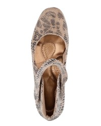 beige Leder Pumps mit Leopardenmuster von Mae&Mathilda