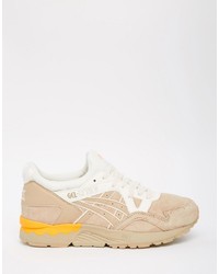 beige Leder Turnschuhe von Asics