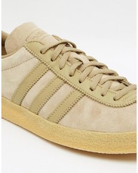 beige Leder Turnschuhe von adidas