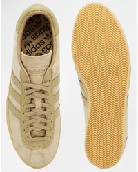 beige Leder Turnschuhe von adidas