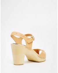 beige Ledersandalen von Swedish Hasbeens