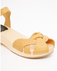 beige Ledersandalen von Swedish Hasbeens