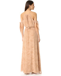 beige Maxikleid von The Jetset Diaries