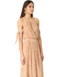 beige Maxikleid von The Jetset Diaries