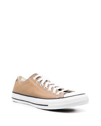 beige niedrige Sneakers von Converse