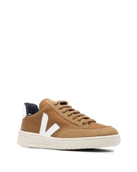 beige niedrige Sneakers von Veja