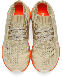 beige niedrige Sneakers von adidas