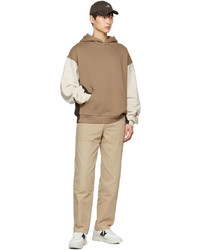 beige Pullover mit einem Kapuze von Axel Arigato