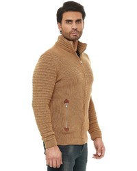 beige Pullover mit einem Reißverschluß von Redbridge