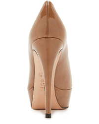 beige Pumps von Stuart Weitzman