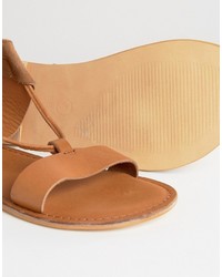 beige Römersandalen aus Leder von Asos