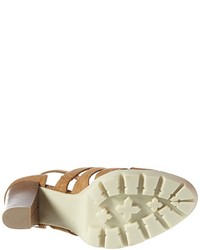 beige Sandalen von Bata