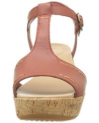 beige Sandalen von Hush Puppies