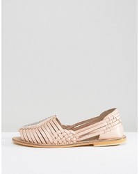 beige Schuhe aus Leder von Asos