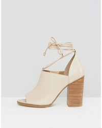 beige Schuhe von Asos