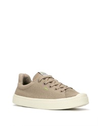 beige Segeltuch niedrige Sneakers von Cariuma