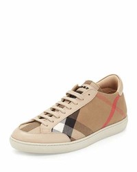 beige Segeltuch Turnschuhe mit Schottenmuster