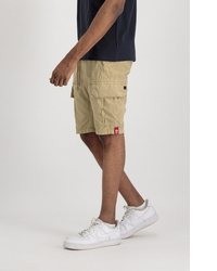 beige Shorts von Alpha Industries