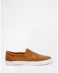 beige Slip-On Sneakers aus Wildleder von Asos