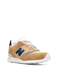 beige Sportschuhe von New Balance