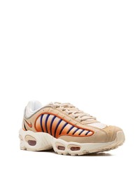 beige Sportschuhe von Nike