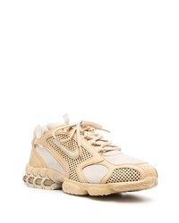 beige Sportschuhe von Nike