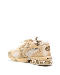 beige Sportschuhe von Nike