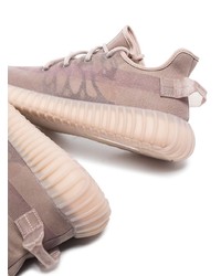 beige Sportschuhe von adidas YEEZY