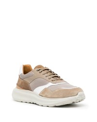 beige Sportschuhe von Magnanni