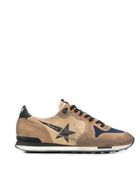 beige Sportschuhe von Golden Goose