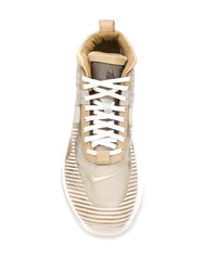 beige Sportschuhe von Nike