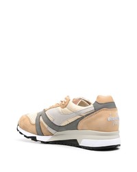 beige Sportschuhe von Diadora