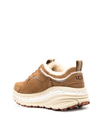 beige Sportschuhe von UGG