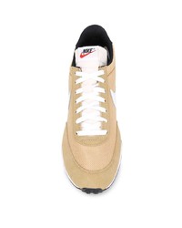 beige Sportschuhe von Nike