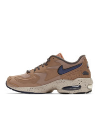 beige Sportschuhe von Nike