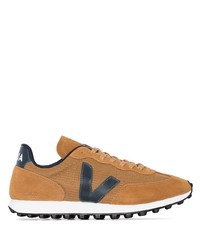 beige Sportschuhe von Veja