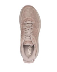 beige Sportschuhe von Hoka One One