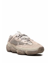 beige Sportschuhe von adidas YEEZY