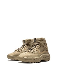 beige Sportschuhe von adidas YEEZY