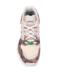 beige Sportschuhe von adidas