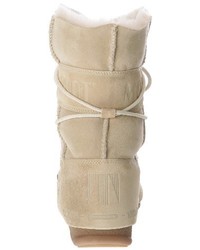 beige Stiefel von Moon Boot