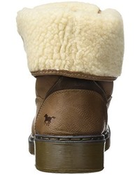 beige Stiefel von Mustang