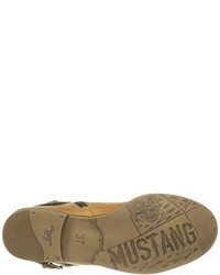 beige Stiefel von Mustang