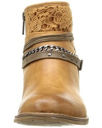 beige Stiefel von Mustang