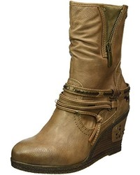 beige Stiefel von Mustang