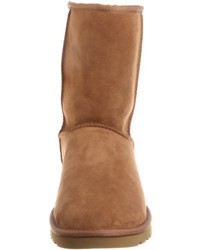 beige Stiefel von UGG