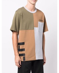 beige T-Shirt mit einem Rundhalsausschnitt mit Flicken von Helmut Lang